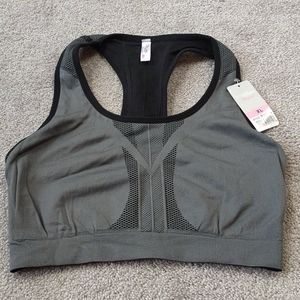 NWT women's sport bra